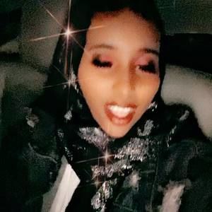 Meet your Posher, Nasteho